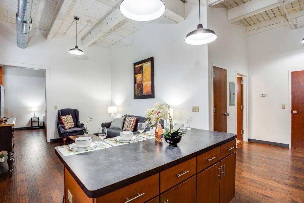 Апартаменти Centric Ny Style Loft W/King Bed Рочестер Екстер'єр фото